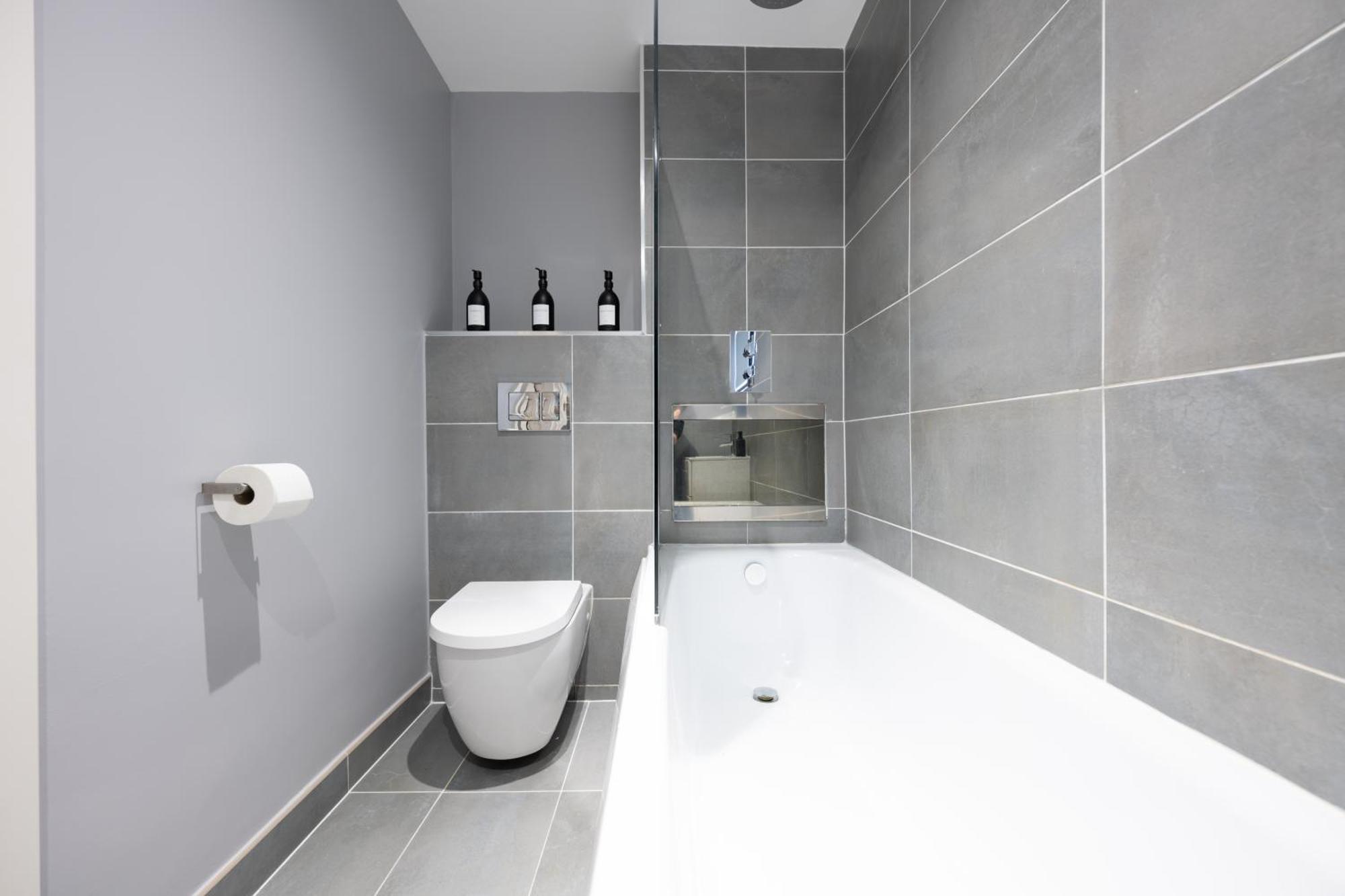 Luxury Apartment By Ocean Village Marina Southampton Exteriör bild