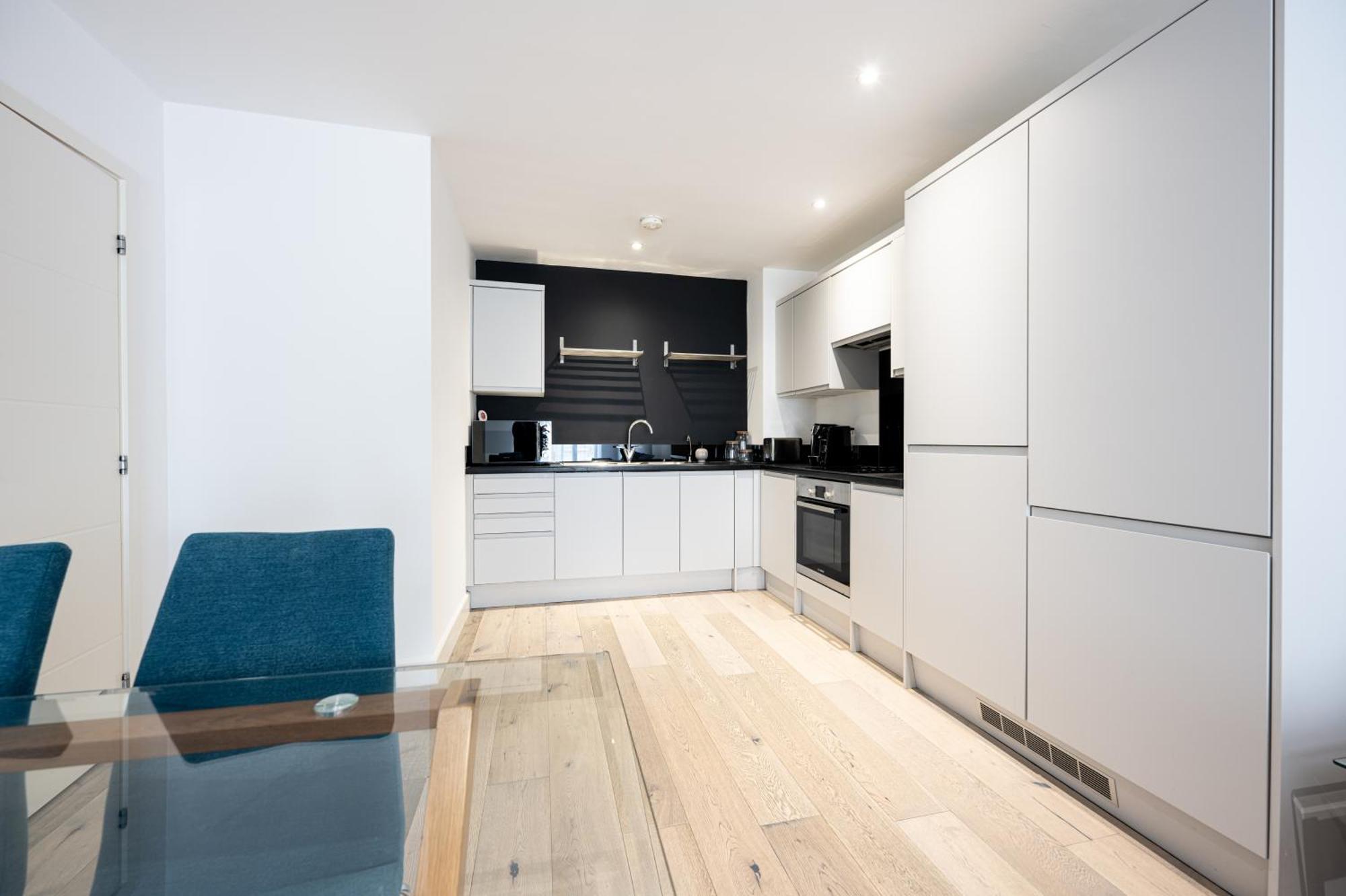 Luxury Apartment By Ocean Village Marina Southampton Exteriör bild